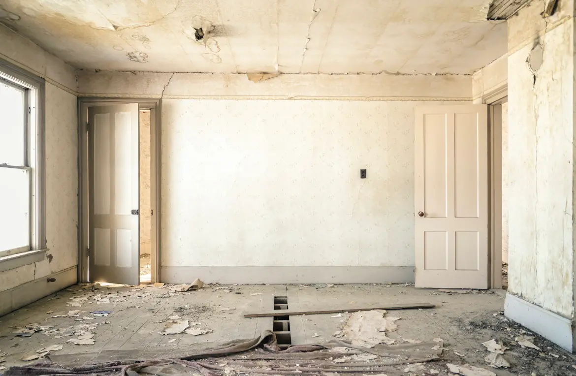 Waste disposal crew managing a cleanout project in Kahaluu-Keauhou